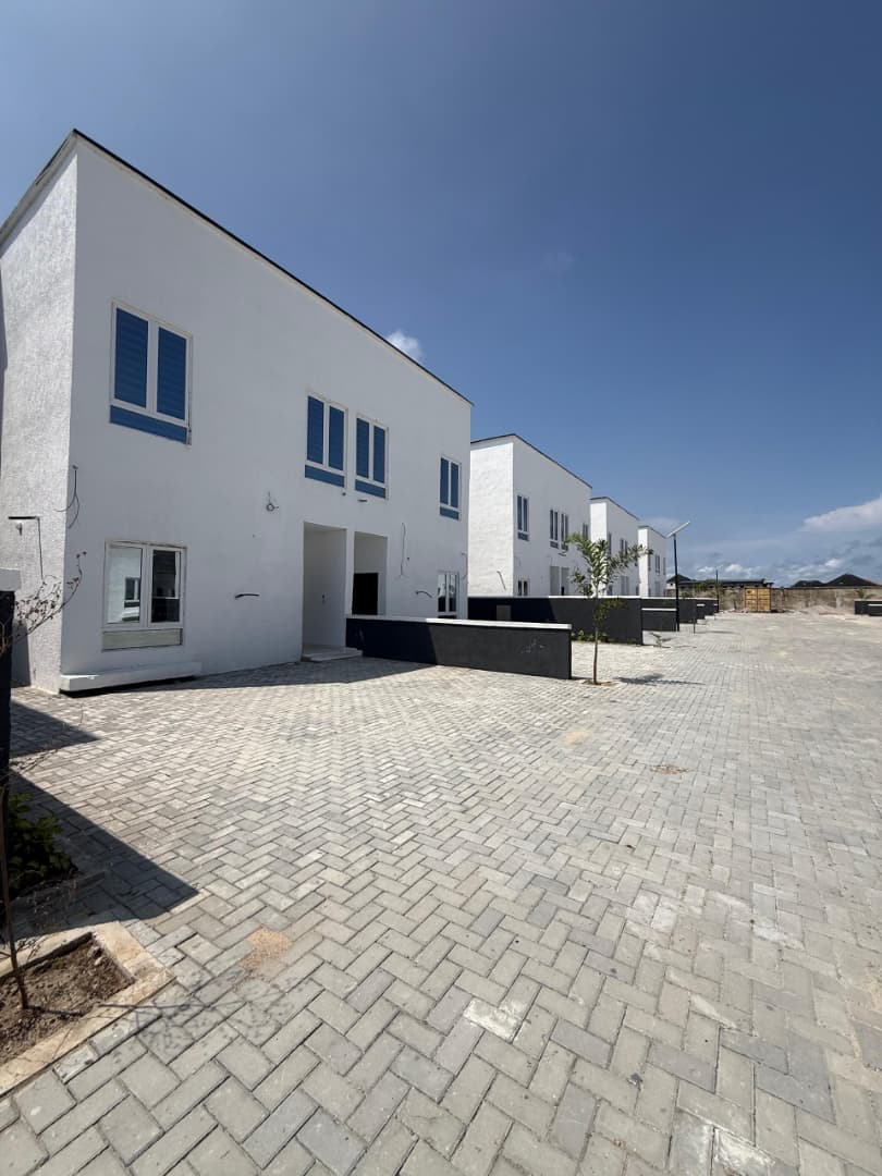 WhatsApp Image 2026-07-05 at 01.01.10 (1) 3 Bedroom Duplex in Eleko, Lagos